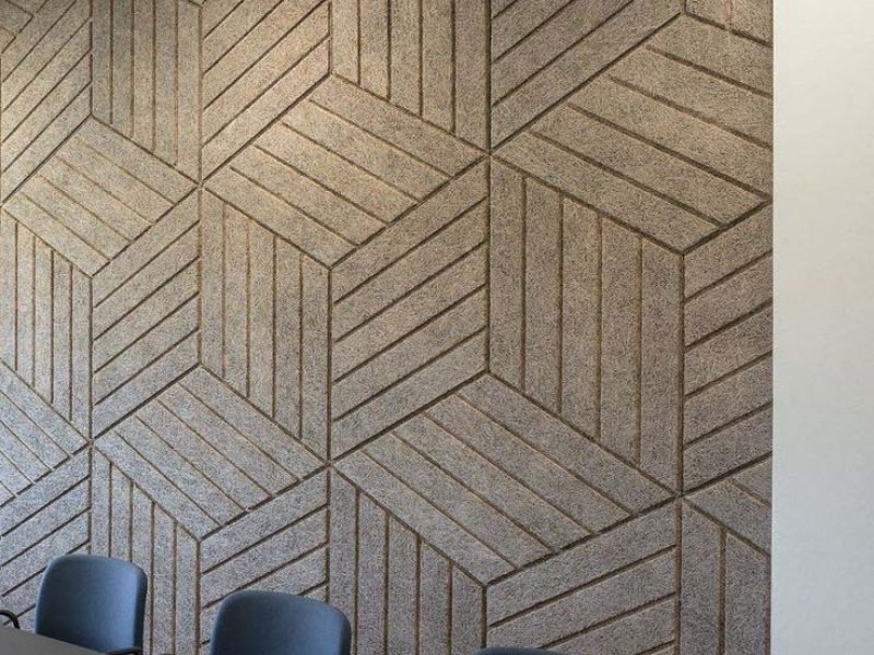 Stringent architecture and soft sounds